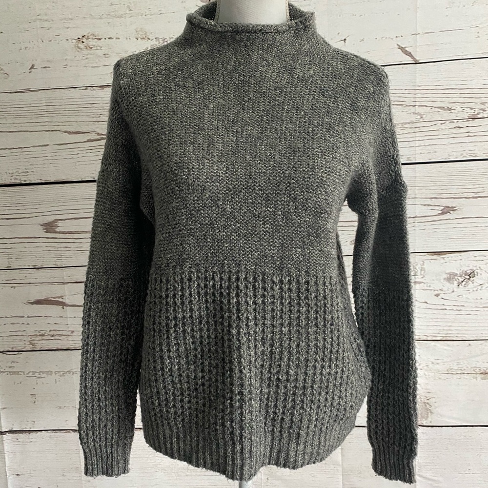 American Eagle Grey Turtleneck Sweater